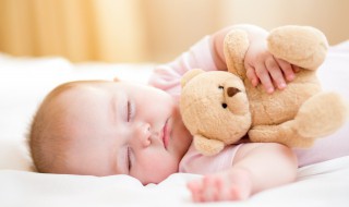 2个月婴儿怎样改掉抱睡（2个月婴儿怎样改掉抱睡,要哭多久）