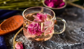 常见玫瑰花茶搭配与功效 玫瑰花茶搭配大全,玫瑰花茶的26种搭配!