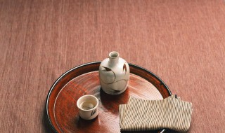 飞机不让带什么东西（飞机不让带什么东西化妆品）