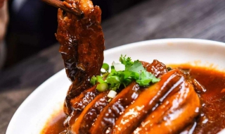 梅干菜扣肉的做法 梅干菜扣肉的做法及配料