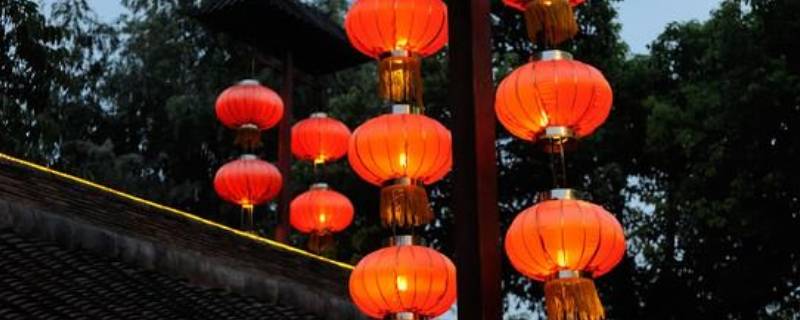 红灯笼的寓意和象征 大红灯笼图片