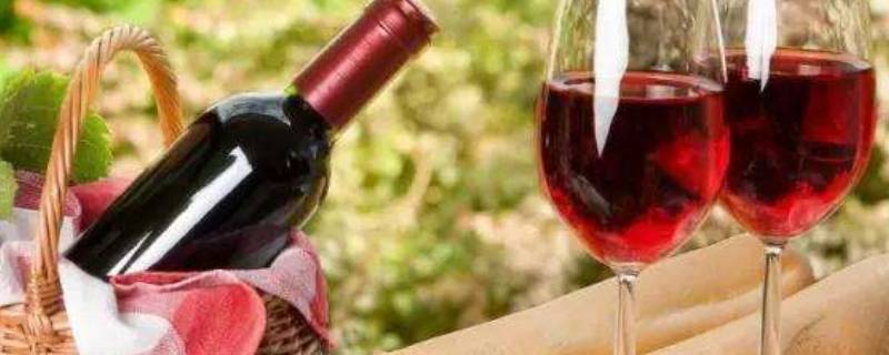 香槟酒和葡萄酒有什么区别 香槟和葡萄酒的区别是什么